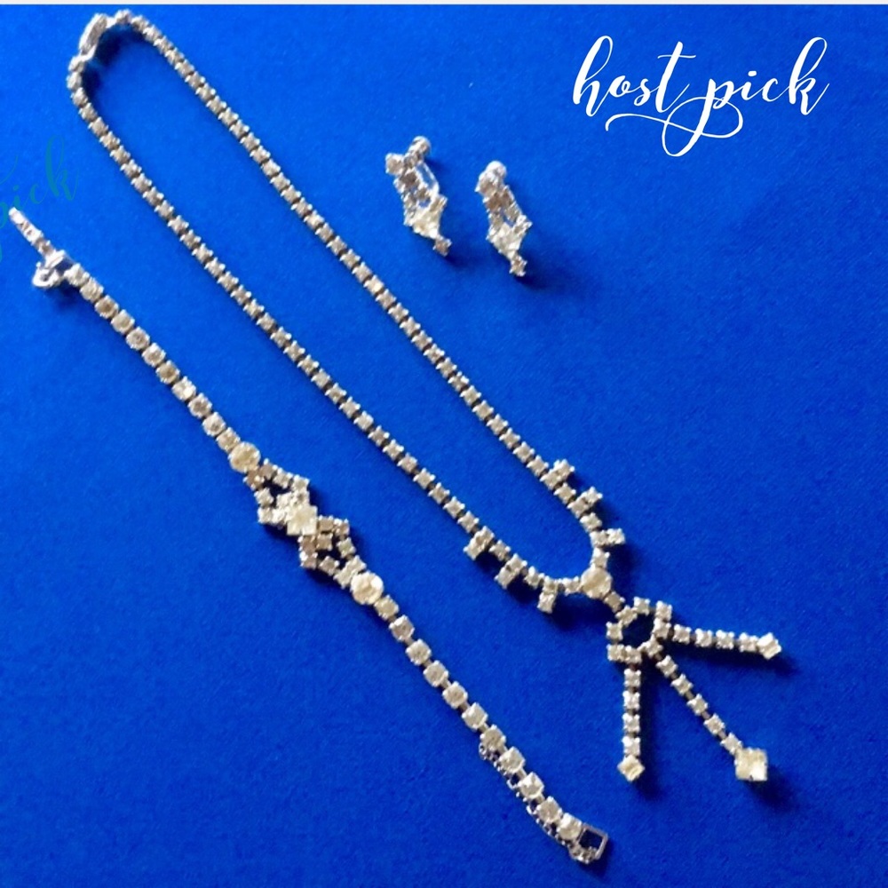 VINTAGE RHINESTONE DEMI-PARURE SET: NECKLACE BRACELET and CLIP EARRINGS